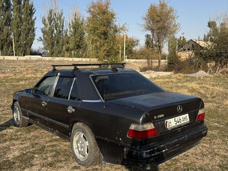Mercedes-Benz W124, 1988 — photo 4