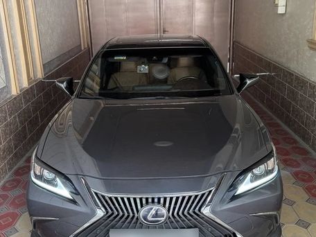Lexus ES, 2018
