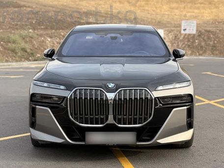 BMW 7 серии, 2022 — фото 1