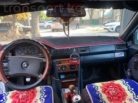 Mercedes-Benz W124, 1986 — фото 5