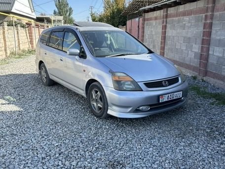 Honda Stream, 2002 — 照片 1