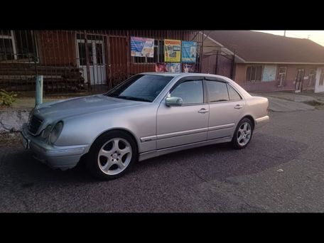 Mercedes-Benz E-Класс, 2001 — сүрөт 3