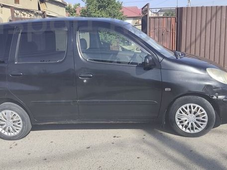 Toyota FunCargo, 2002 — сүрөт 6