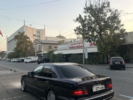 Mercedes-Benz E-Class, 2000 — photo 5