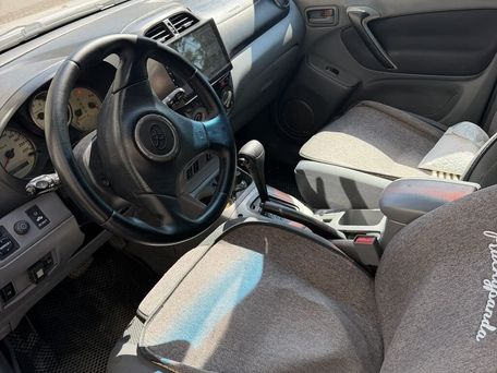 Toyota RAV4, 2002 — 照片 7