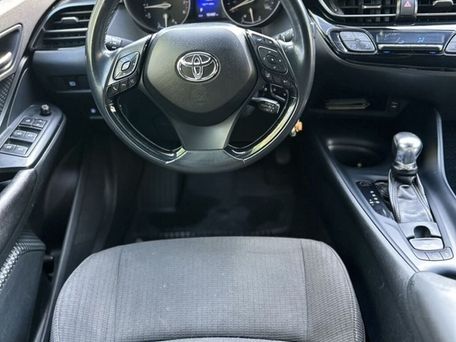 Toyota C-HR, 2017 — сүрөт 4