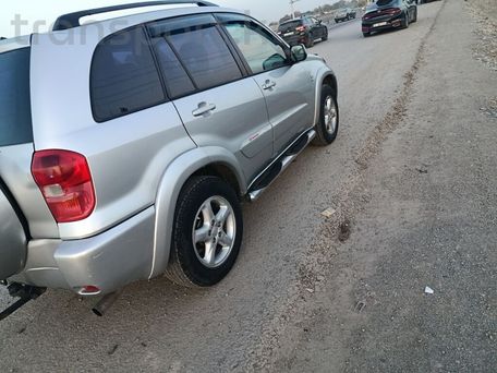 Toyota RAV4, 2003 — сүрөт 12