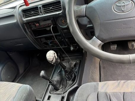 Toyota Land Cruiser Prado, 2001 — 照片 4
