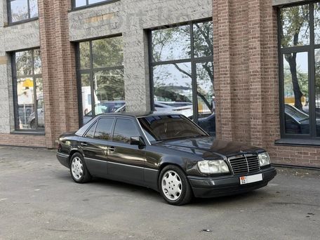 Mercedes-Benz E-Класс, 1994 — 照片 1
