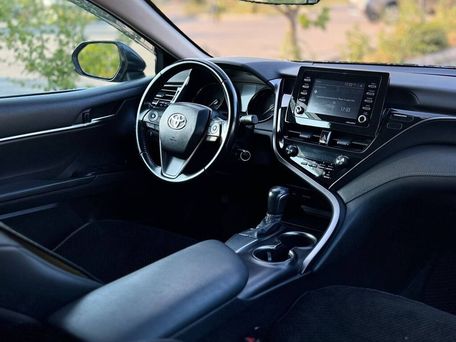 Toyota Camry, 2021 — фото 11