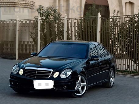 Mercedes-Benz E-Класс, 2002 — 照片 1