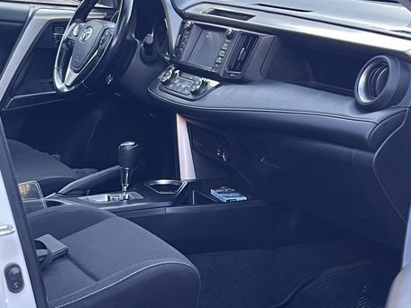 Toyota RAV4, 2018 — фото 10