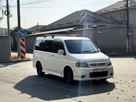 Honda Stepwgn, 2003 — photo 1