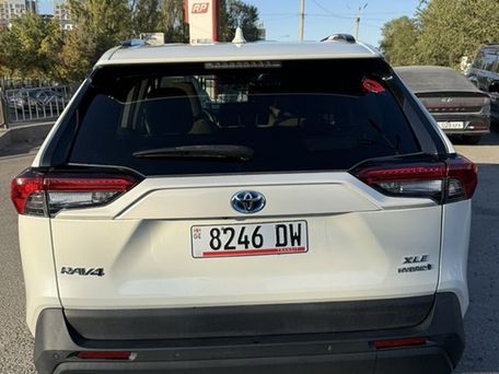 Toyota RAV4, 2021 — 照片 2
