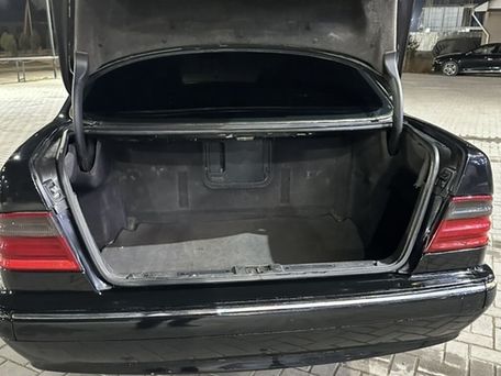 Mercedes-Benz E-Класс, 1999 — 照片 9