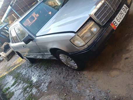 Mercedes-Benz W124, 1990 — сүрөт 3