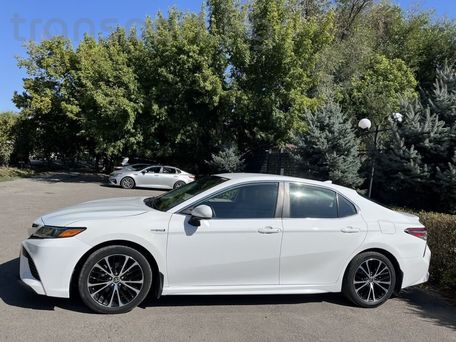 Toyota Camry, 2020 — photo 8
