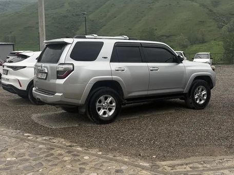 Toyota 4Runner, 2019 — фото 10