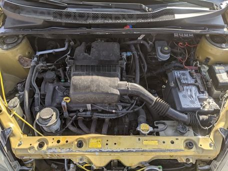 Toyota Yaris, 1999 — 照片 5