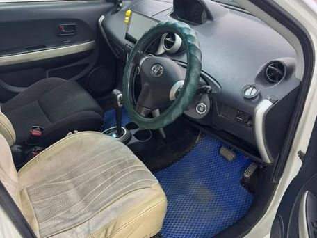 Toyota Ist, 2002 — сүрөт 7