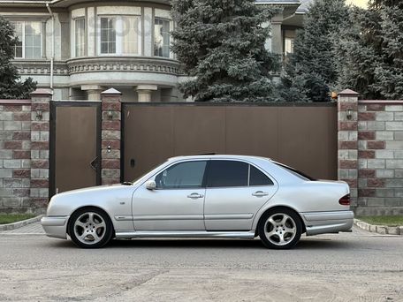 Mercedes-Benz E-Class, 1999 — photo 5
