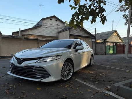 Toyota Camry, 2020 — фото 1