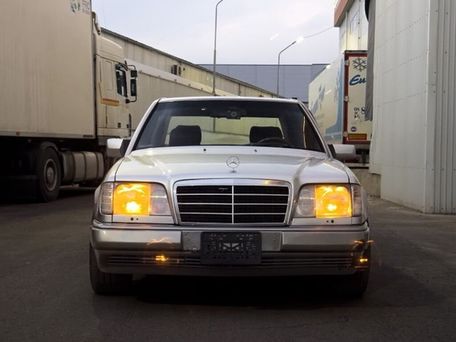 Mercedes-Benz E-Класс, 1993 — фото 3