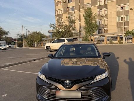 Toyota Camry, 2020 — фото 2
