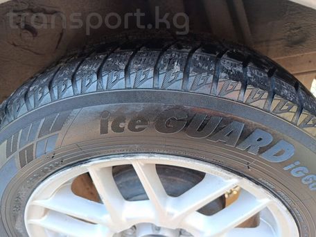 Toyota Ist, 2003 — photo 17