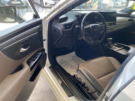 Lexus ES, 2023 — 照片 6
