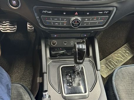 SsangYong Musso, 2018 — photo 9