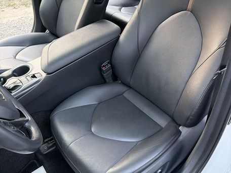 Toyota Camry, 2023 — фото 10