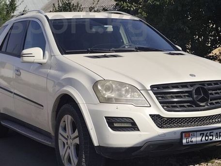 Mercedes-Benz M-Класс, 2011 — 照片 1