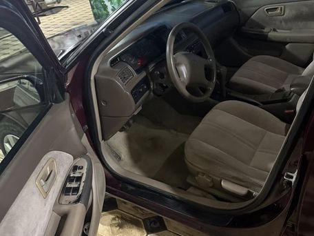Toyota Camry, 1998 — 照片 7