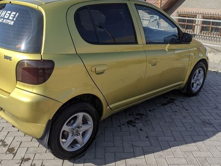 Toyota Yaris, 1999 — 照片 3