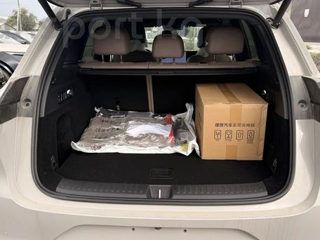 Li Auto (Lixiang) L6, 2026 — сүрөт 8