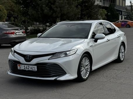 Toyota Camry, 2019