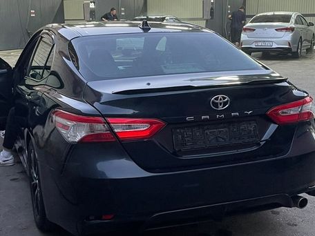 Toyota Camry, 2018 — photo 1