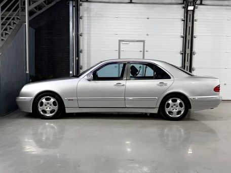 Mercedes-Benz E-Класс, 2001 — 照片 4