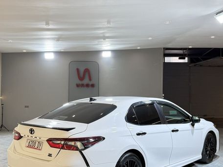 Toyota Camry, 2022 — сүрөт 3