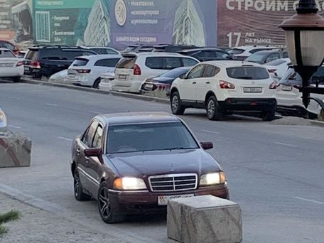 Mercedes-Benz C-Class, 1997 — сүрөт 3