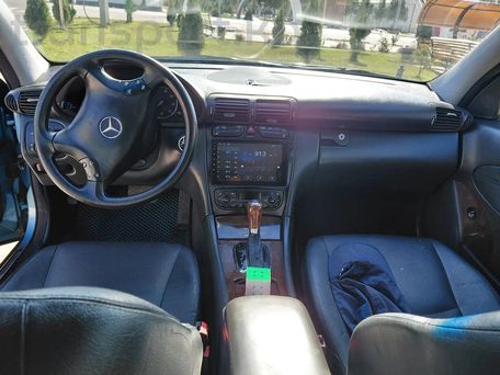 Mercedes-Benz C-Класс, 2003 — 照片 2