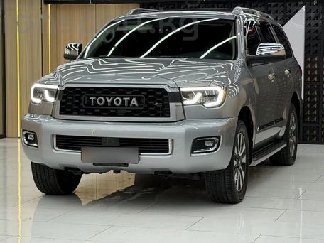 Toyota Sequoia, 2022 — фото 2