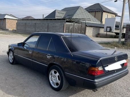 Mercedes-Benz W124, 1990 — 照片 4