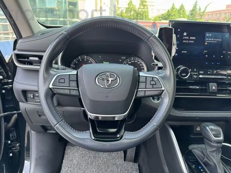 Toyota Highlander, 2022 — photo 12