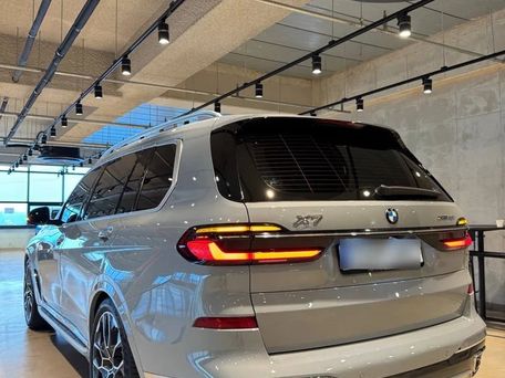 BMW X7, 2023 — фото 4