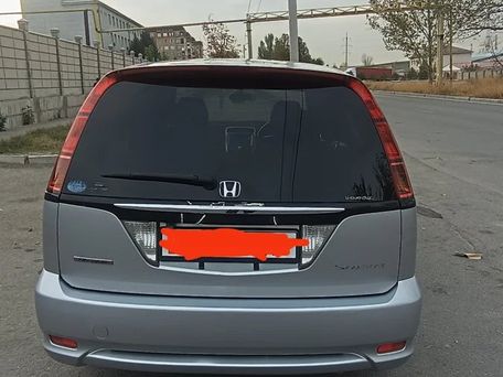 Honda Stream, 2004 — фото 2