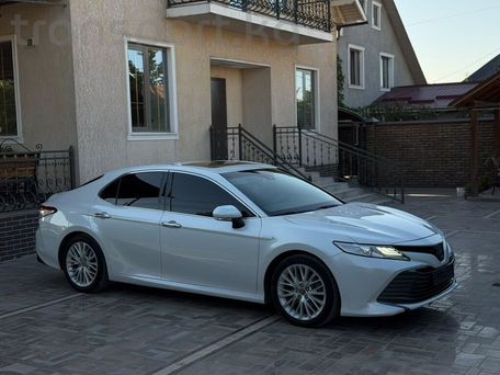 Toyota Camry, 2018