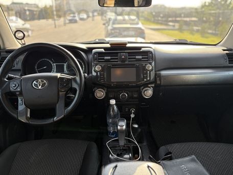 Toyota 4Runner, 2018 — photo 12