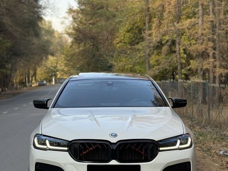 BMW 5 серии, 2018 — фото 1